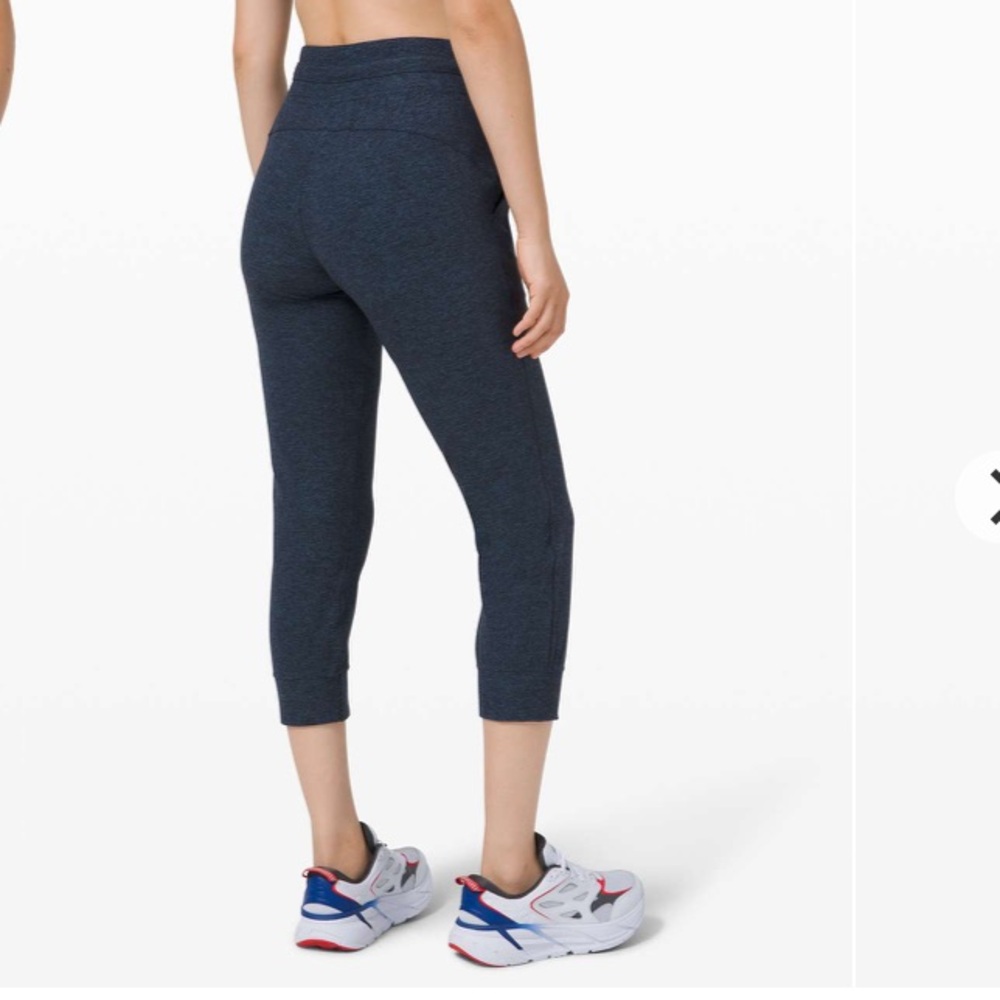 Lululemon ready to rulu jogger crop